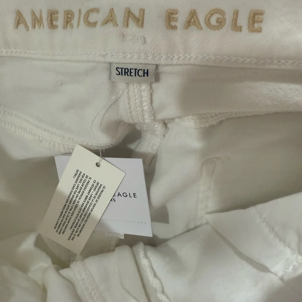 American Eagle Dreamy Drape Baggy Bermuda‎ Shorts, White, size 12